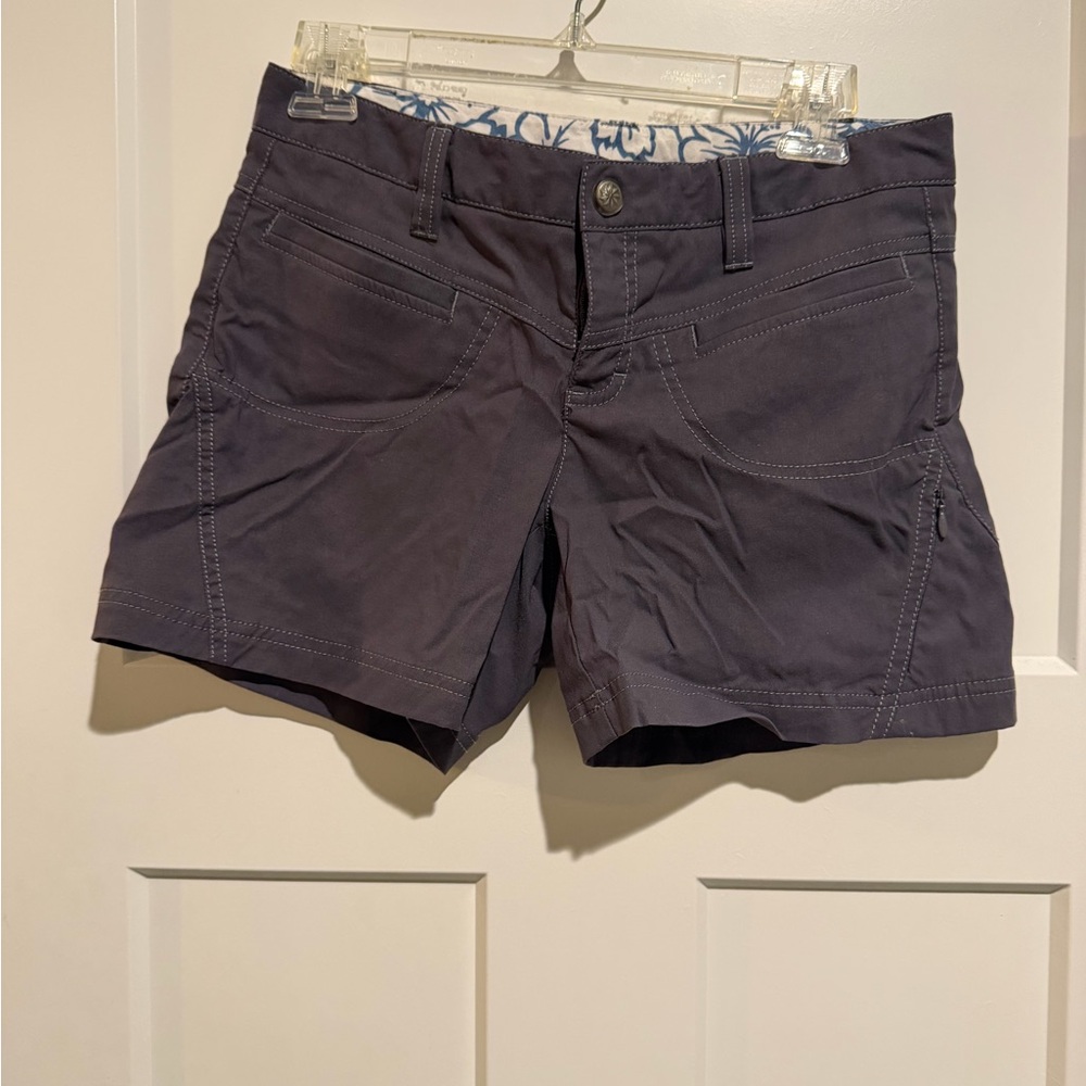 Athleta Trekkie shorts
